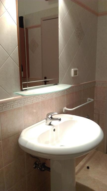 Fiori Apartment อูมัค ภายนอก รูปภาพ