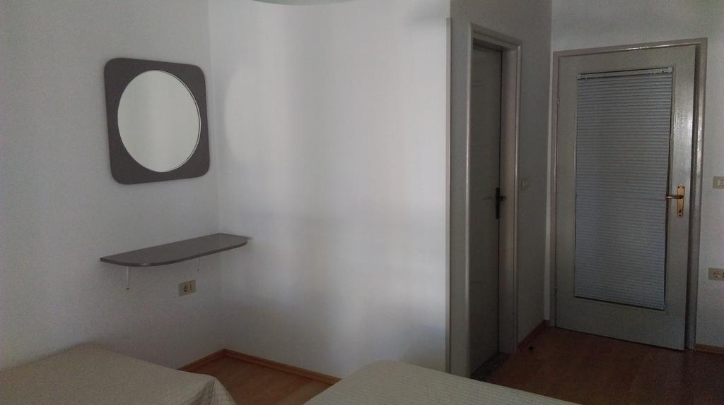 Fiori Apartment อูมัค ภายนอก รูปภาพ